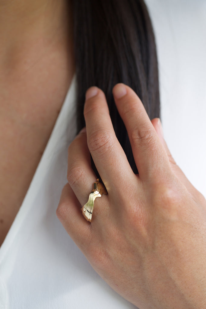 Recycled gold alternative bridal ring 